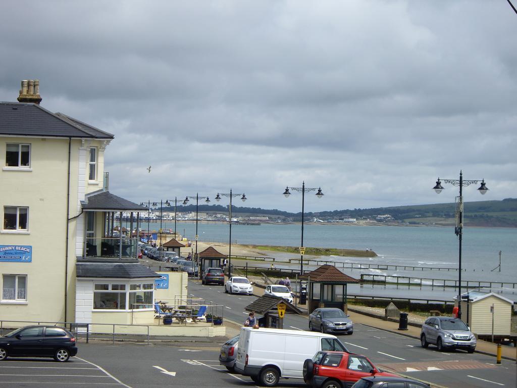 Pink Beach Guest House Shanklin Exterior photo